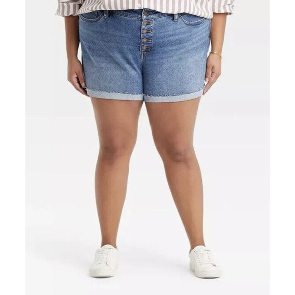 Ava & Viv Mid Rise Blue Jean Shorts Women's Plus Size 20W NWT - Picture 2 of 5